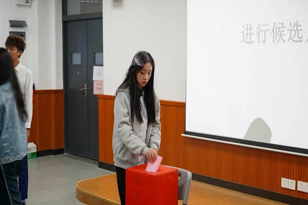 候选人投票环节.jpg